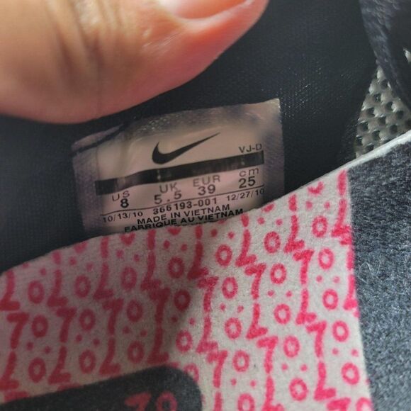 Womens Sz 8 Black Nike Trainer Essential 2 - Picture 8 of 8